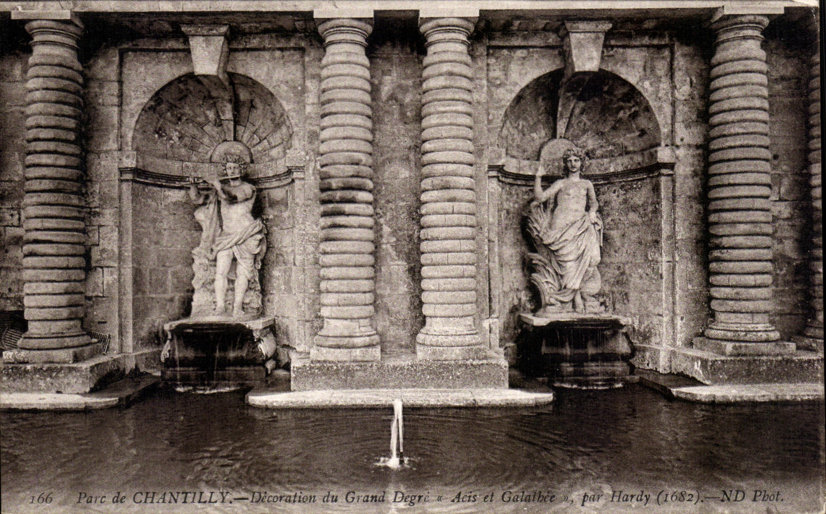 La decoracion de Chantilly de la POSTAL de la VENDIMIA del gran grado tiene Acis y Galathee por robusto