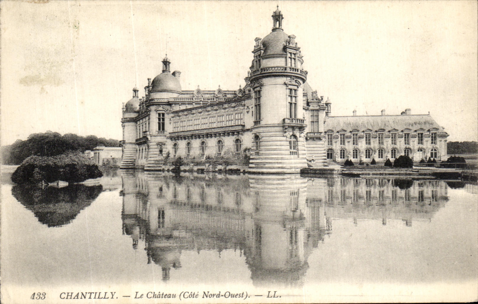 VINTAGE POSTCARD Chantilly the Castle