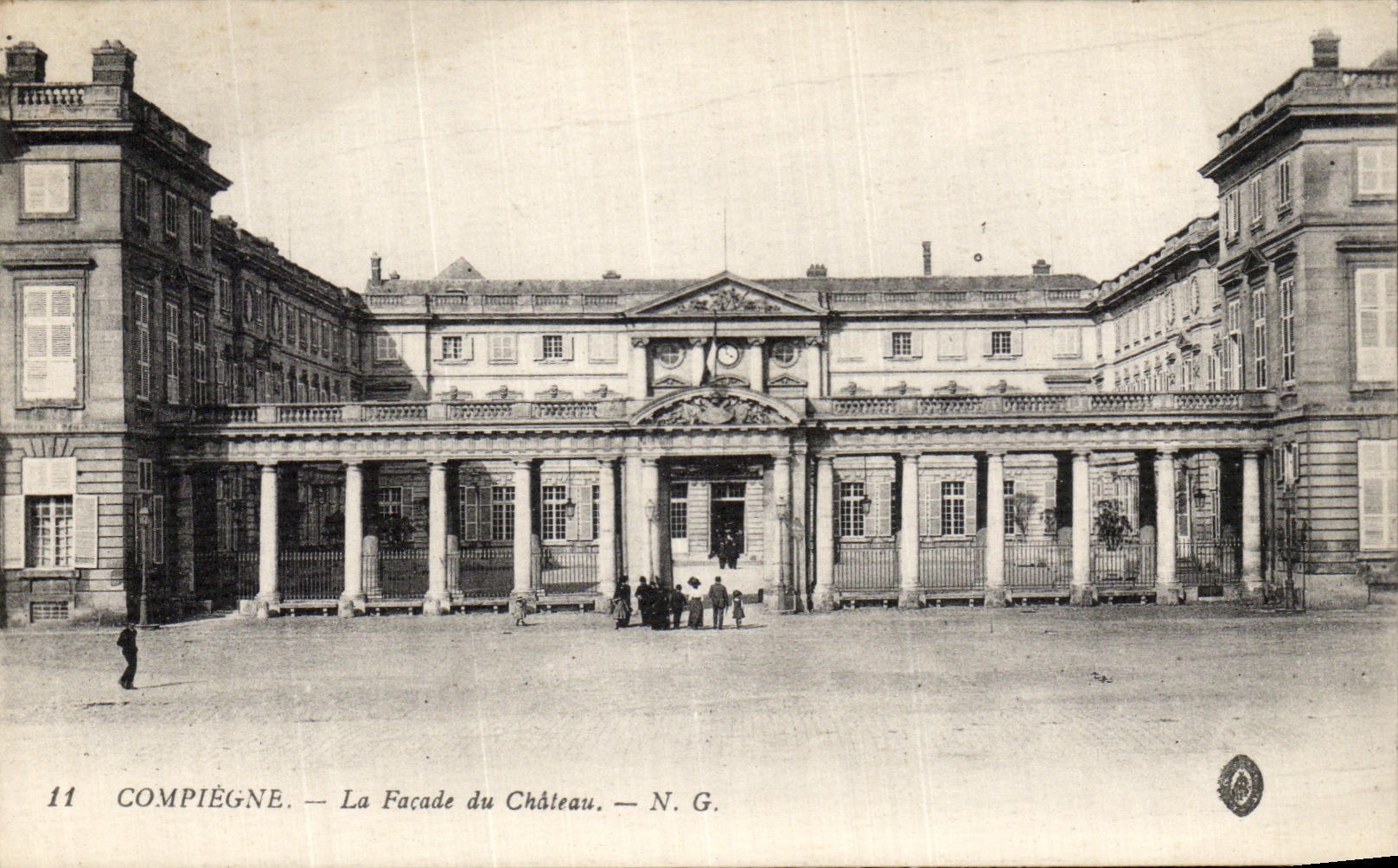 VINTAGE POSTCARD Compiegne the Frontage of the Castle