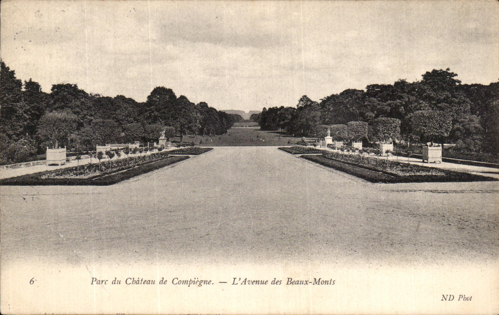 VINTAGE POSTCARD Park of the Castle of Compiegne L Avenue of the Beautiful Mounts