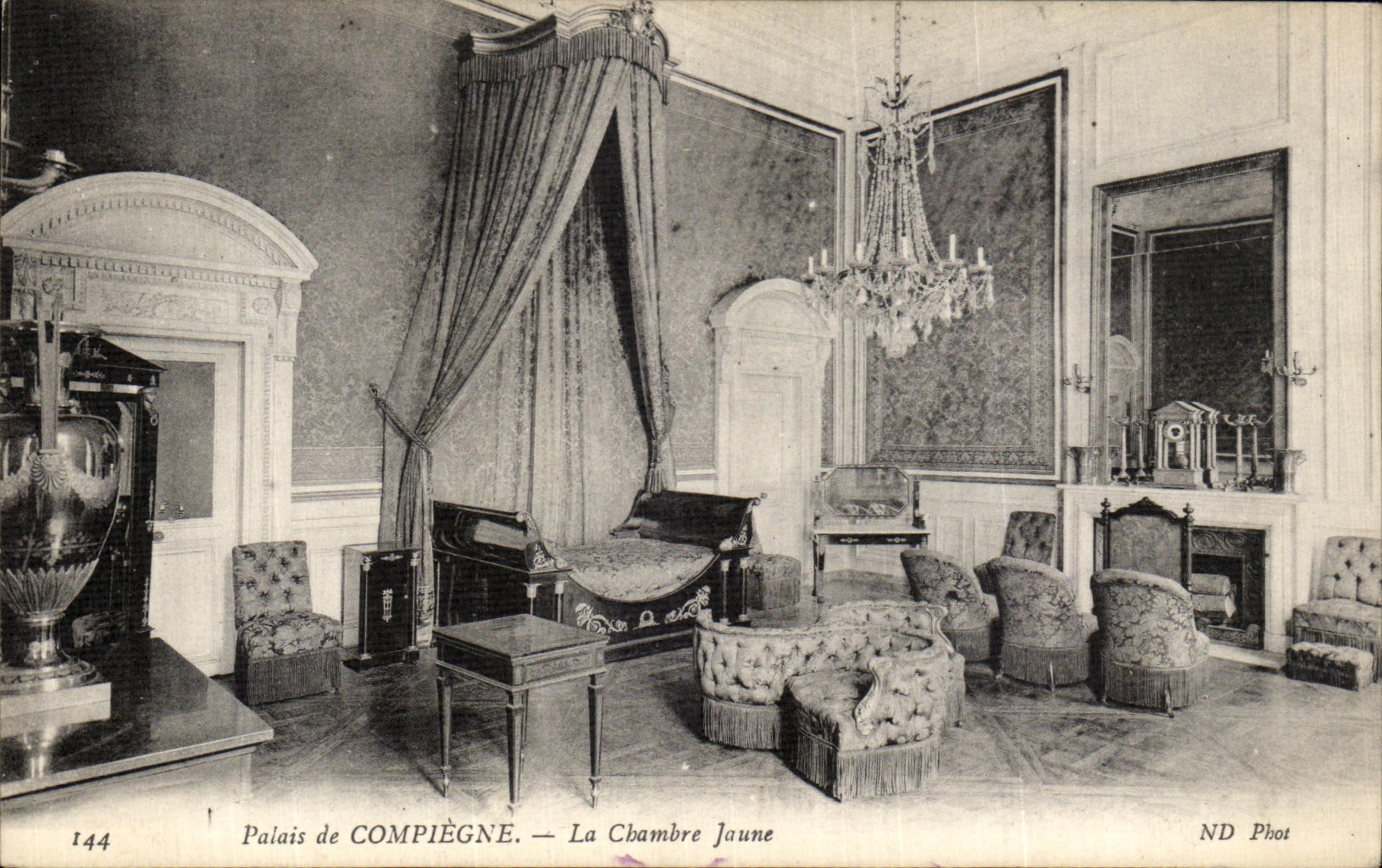 VINTAGE POSTCARD Palate of Compiegne the yellow room