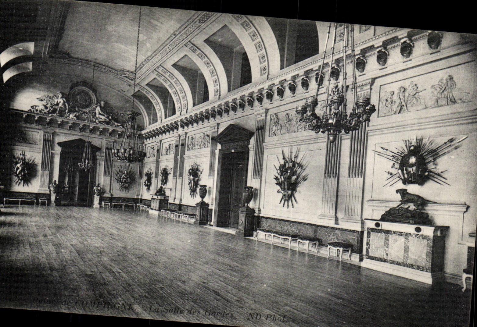VINTAGE POSTCARD Compiegne Chareau Room of the guards