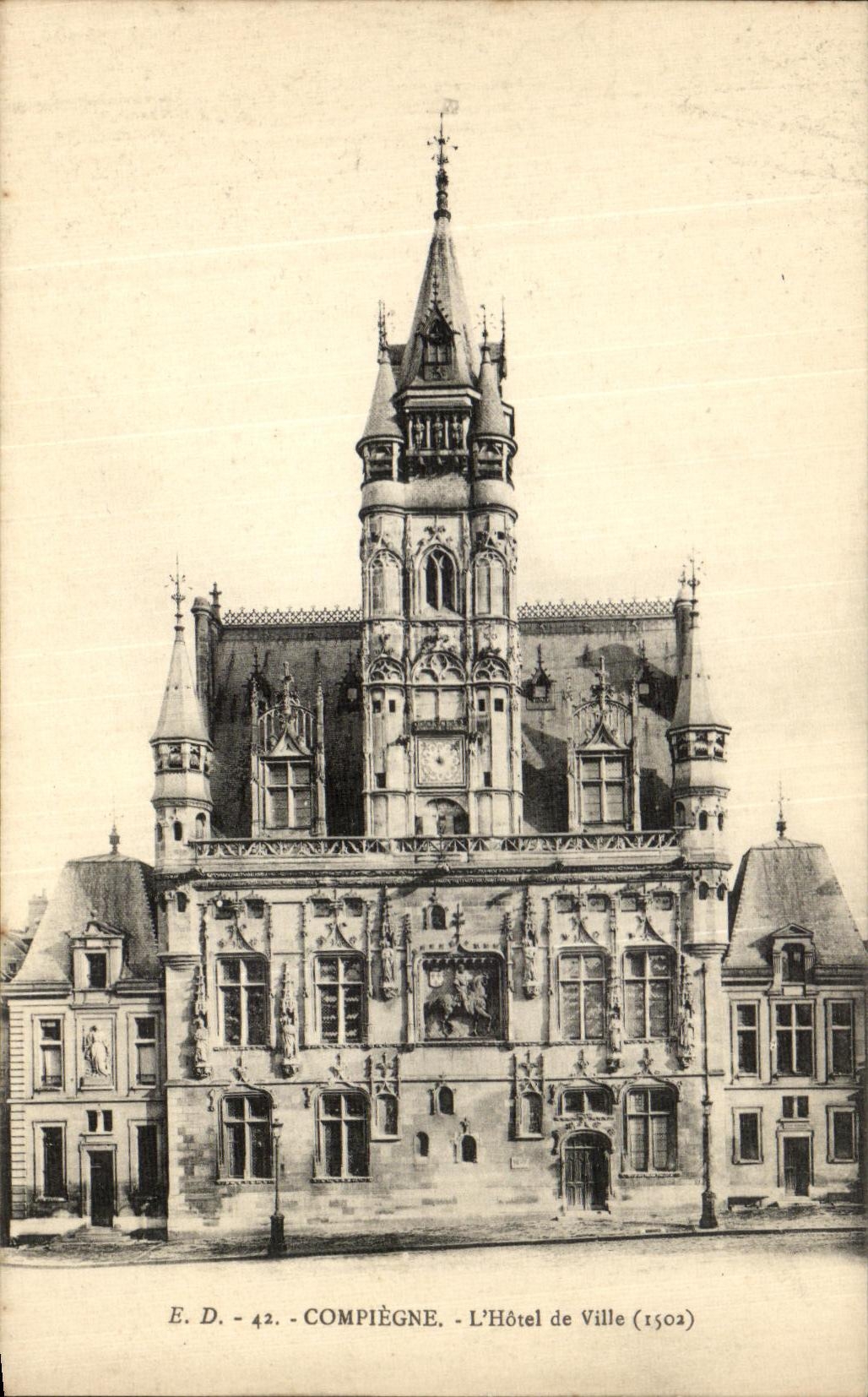VINTAGE POSTCARD Compiegne Town hall