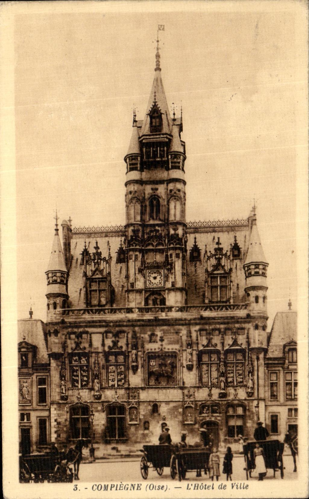 VINTAGE POSTCARD Compiegne Town hall