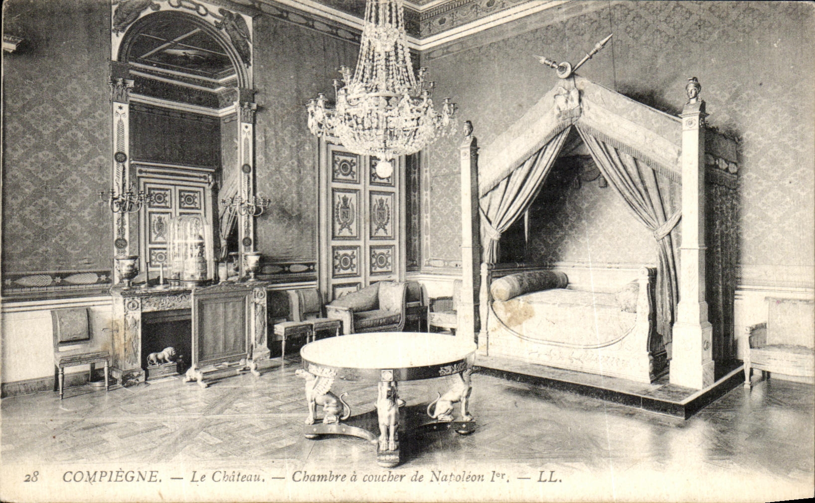 VINTAGE POSTCARD Compiegne the Castle Room has to sleep of Napoleon 1st