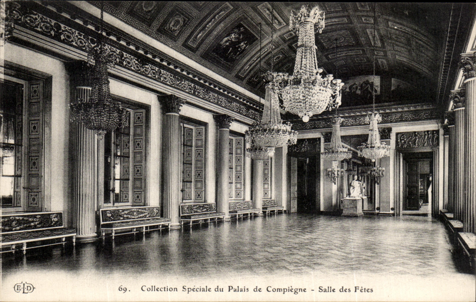 VINTAGE POSTCARD Palate of Compiegne Castle Village halls