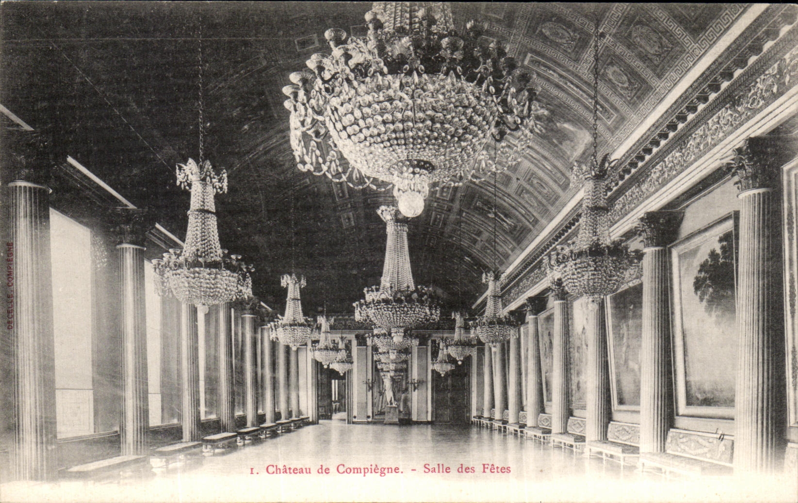 VINTAGE POSTCARD Castle of Compiegne Village hall