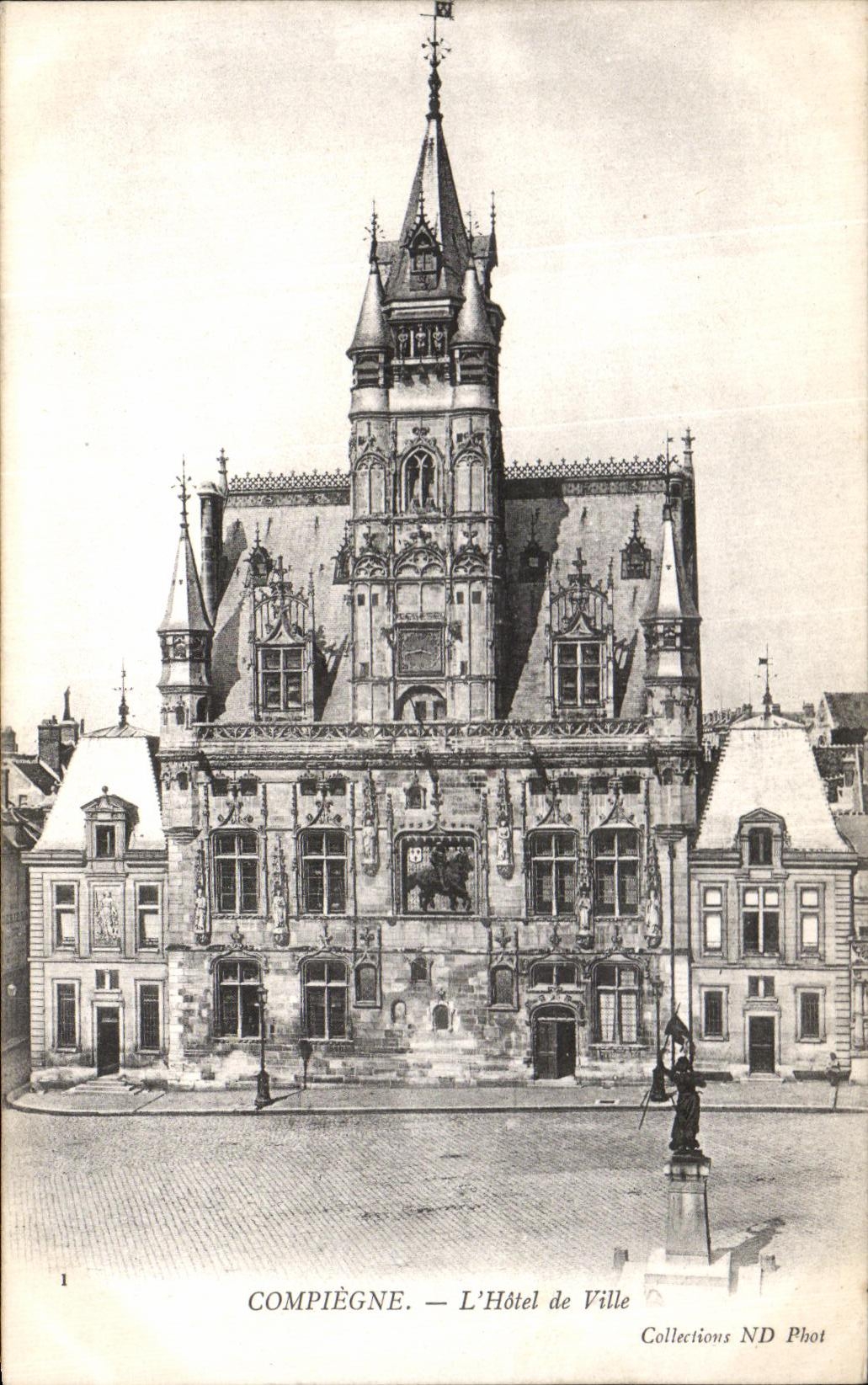 VINTAGE POSTCARD Compiegne L Town hall