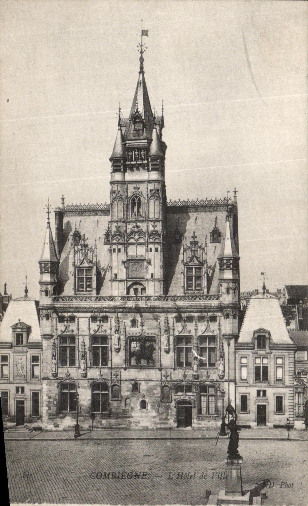 VINTAGE POSTCARD Compiegne L Town hall