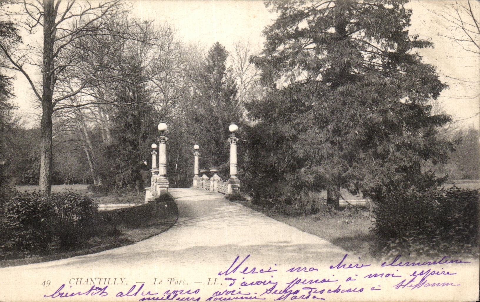 VINTAGE POSTCARD Castle Of Chantilly the Park