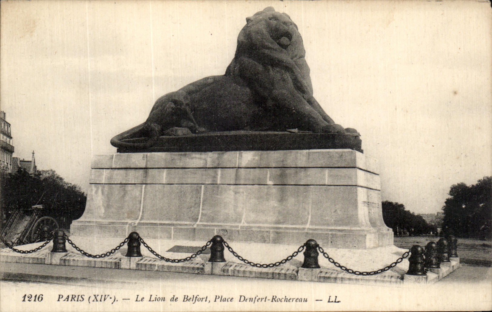 La POSTAL Paris de la VENDIMIA el leon de Belfort coloca Denfort Rochereau