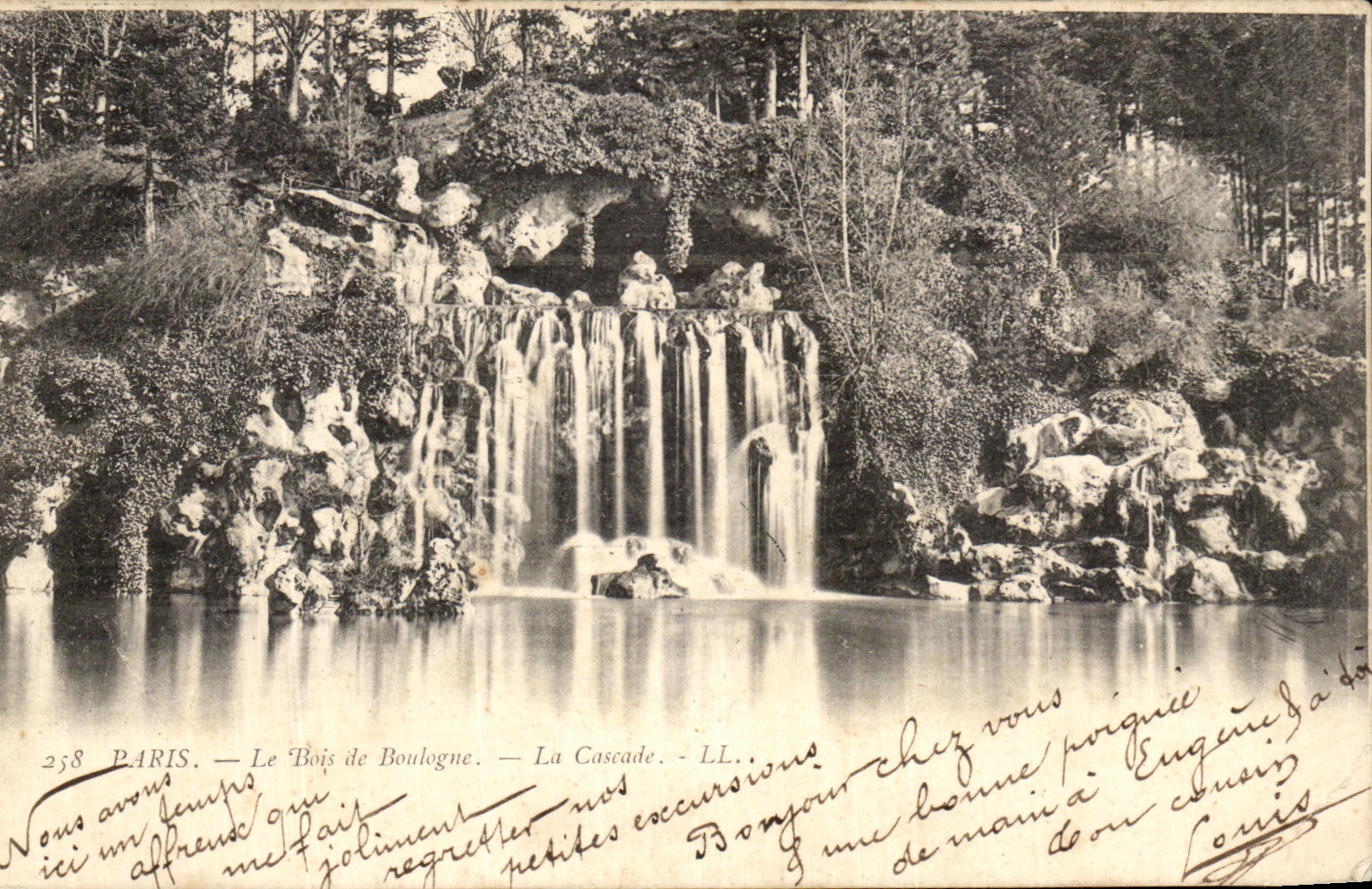VINTAGE POSTCARD Paris the Bois de Boulogne the Cascade