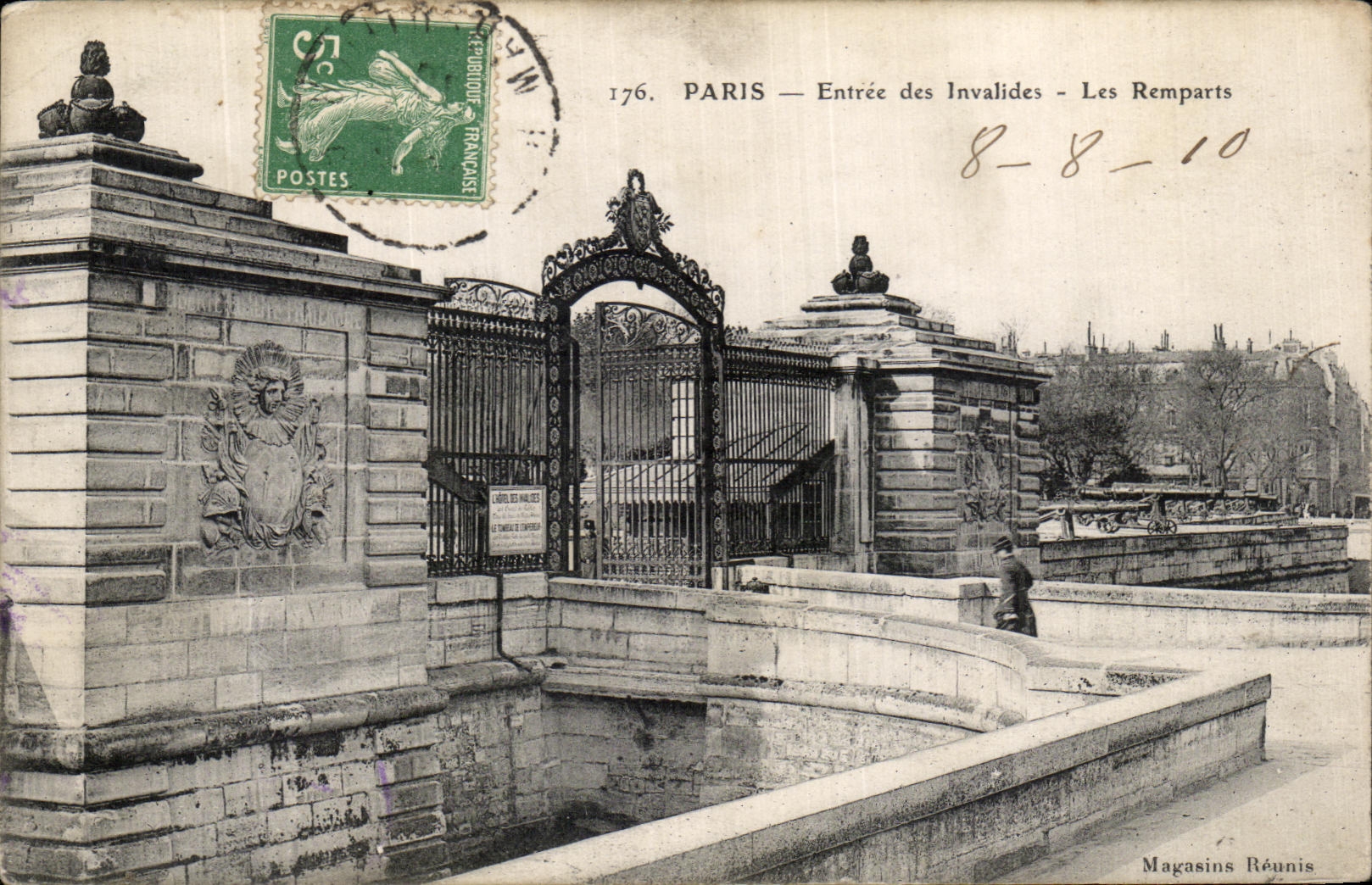 VINTAGE POSTCARD Paris Entered of the invalids Walls