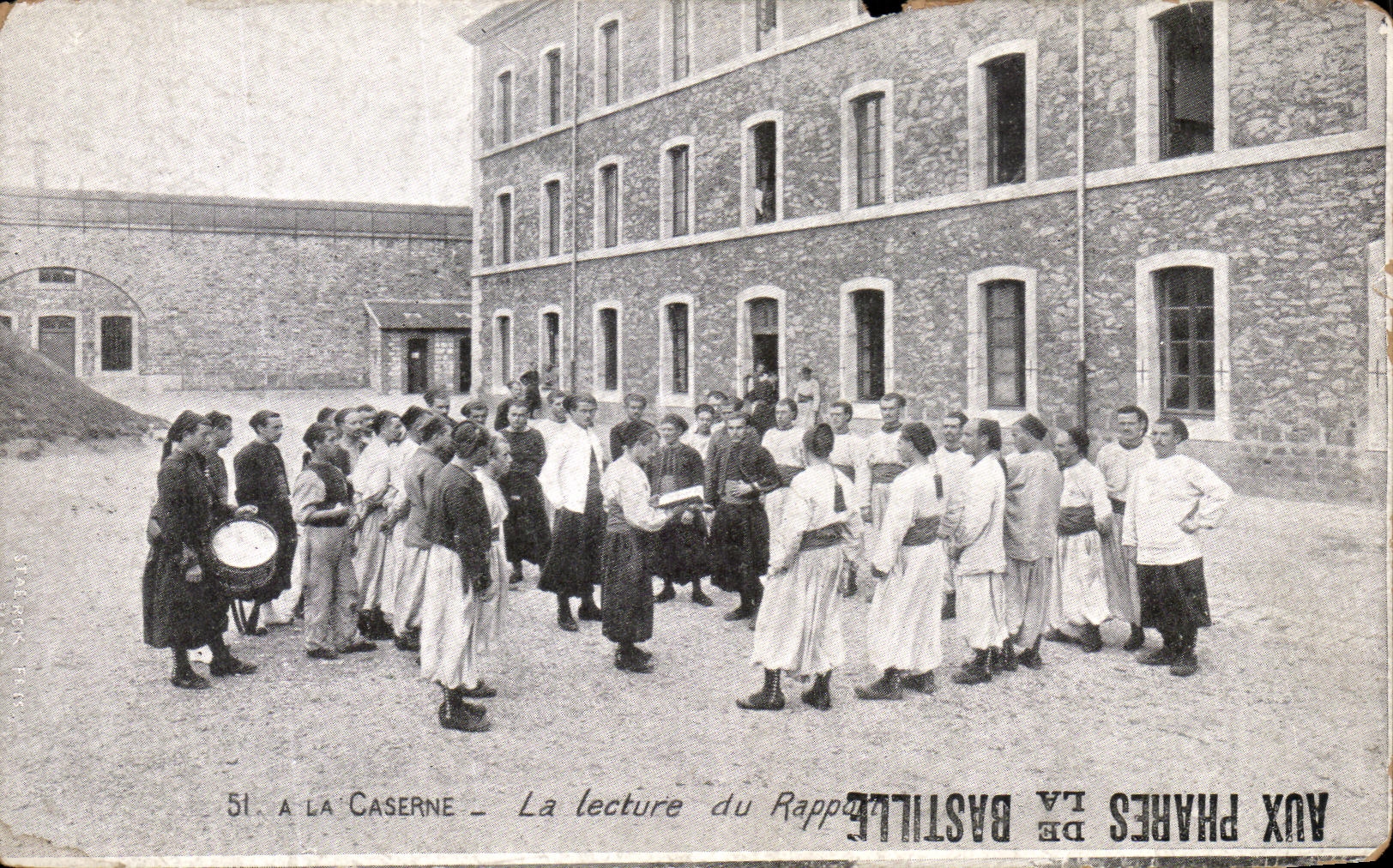 VINTAGE POSTCARD the Barracks Reading of the Militaria Report/ratio