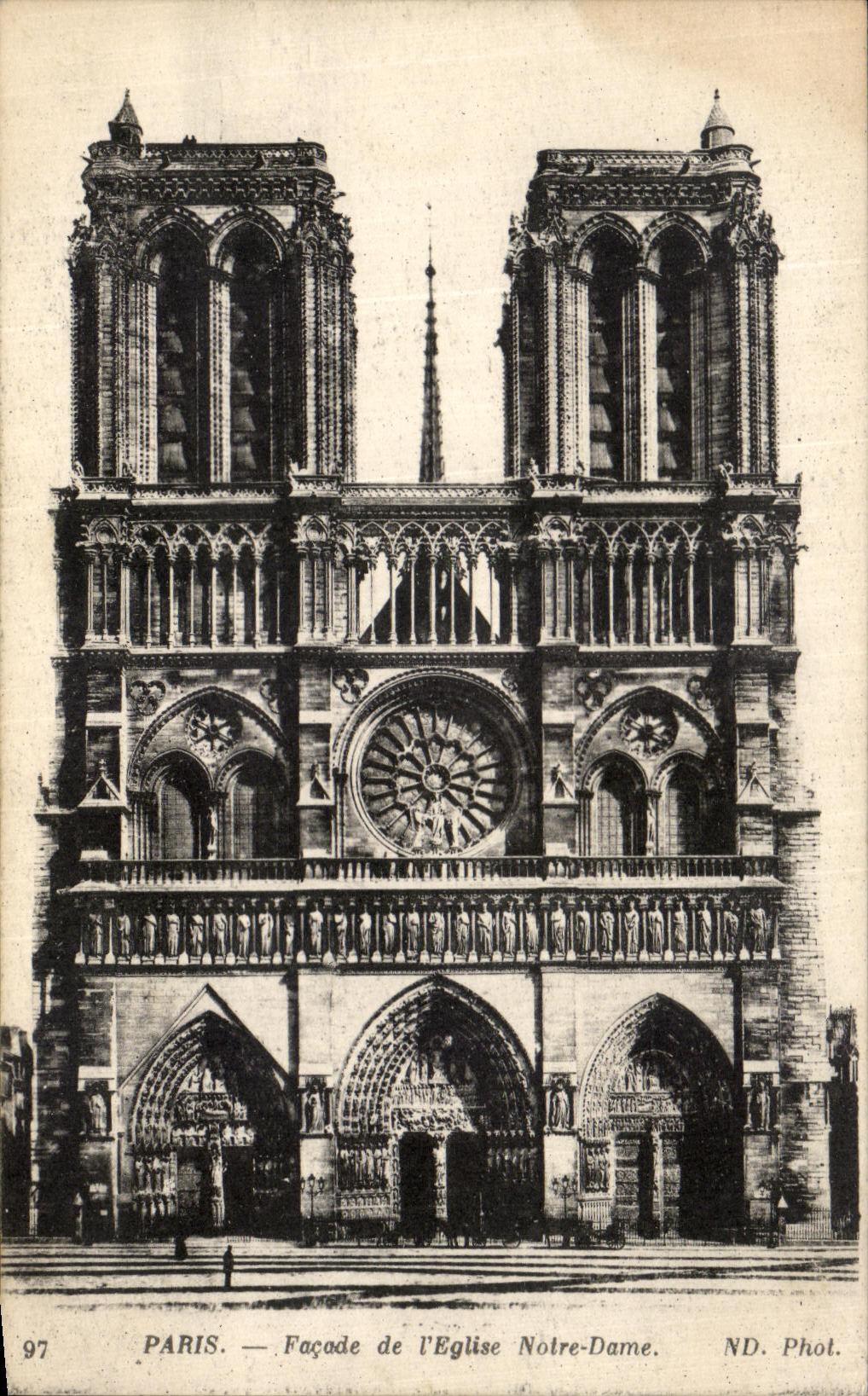 Ataque frontal de Paris de la POSTAL de la VENDIMIA de L iglesia de Notre Dame