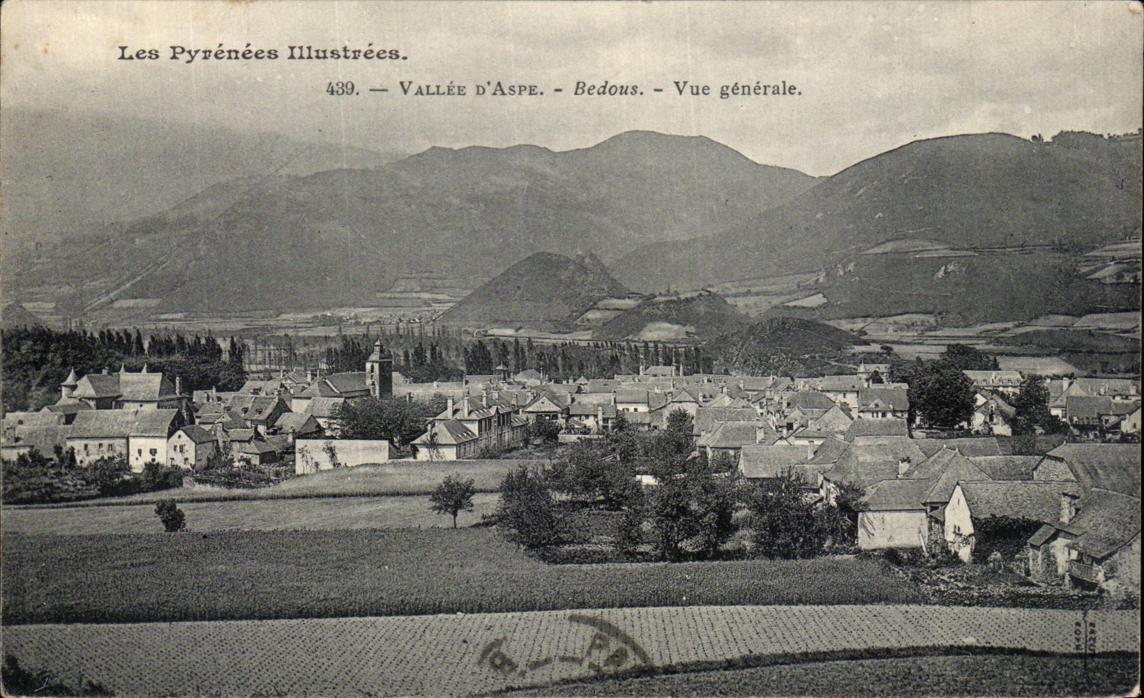 VINTAGE POSTCARD Valley D Bedous Winder View