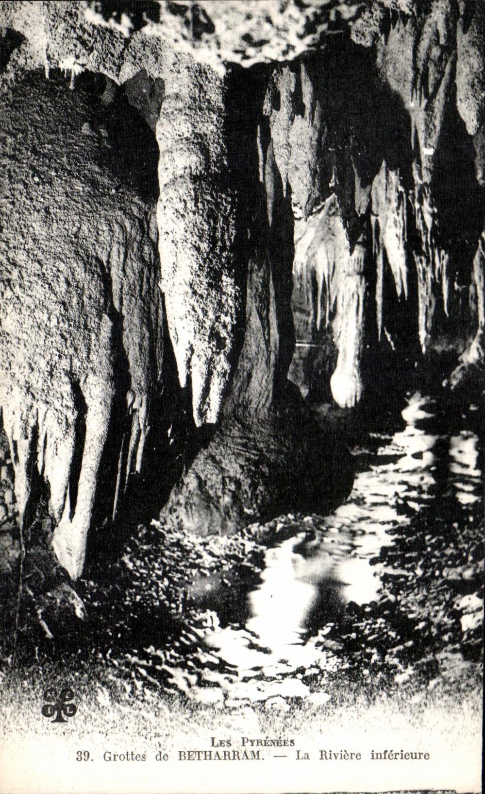 VINTAGE POSTCARD Caves of Betharram the Lower River