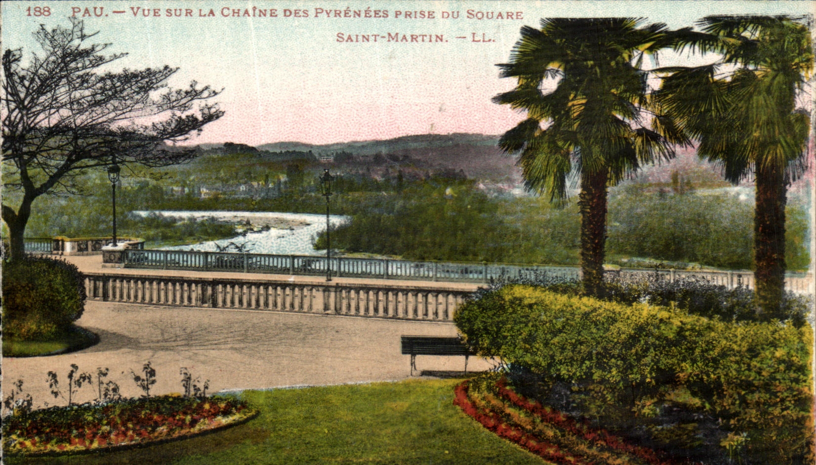 CPA Pau Vue Vers La Chaine Des Pyrenees Prise Du square Saint Martin