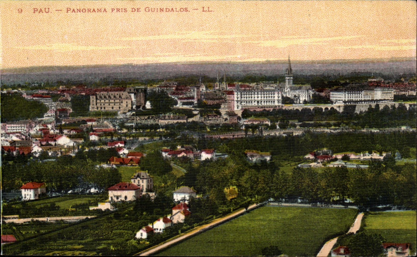 VINTAGE POSTCARD Pau Panorama Taken De Guindalos