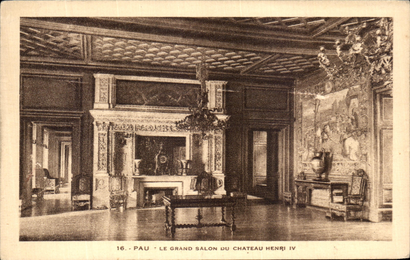 VINTAGE POSTCARD Pau the Large Living room Of the Castle Henri IV