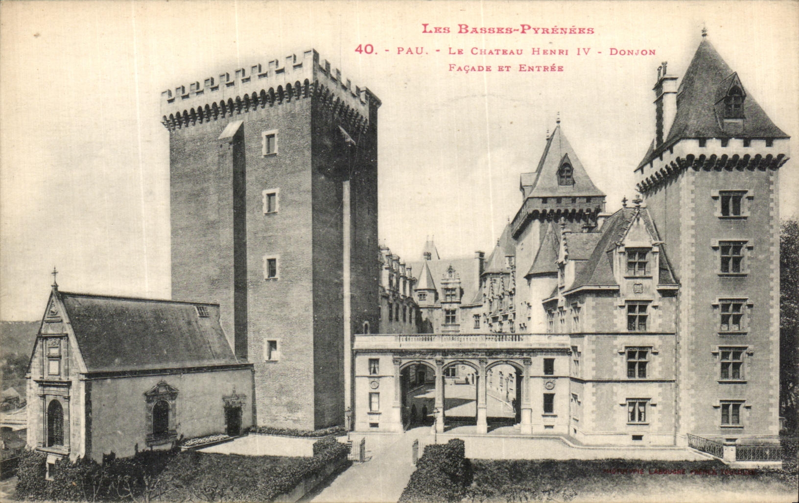 VINTAGE POSTCARD Pau the Castle Keep Frontage And Entered