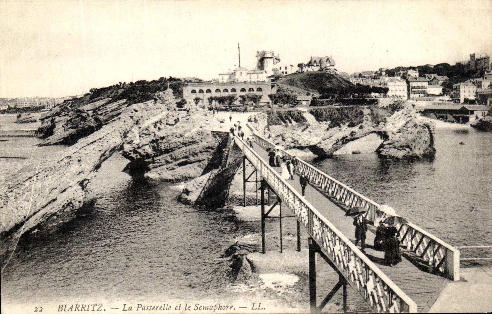 CPA Biarritz La Passerelle et Le Semaphore 