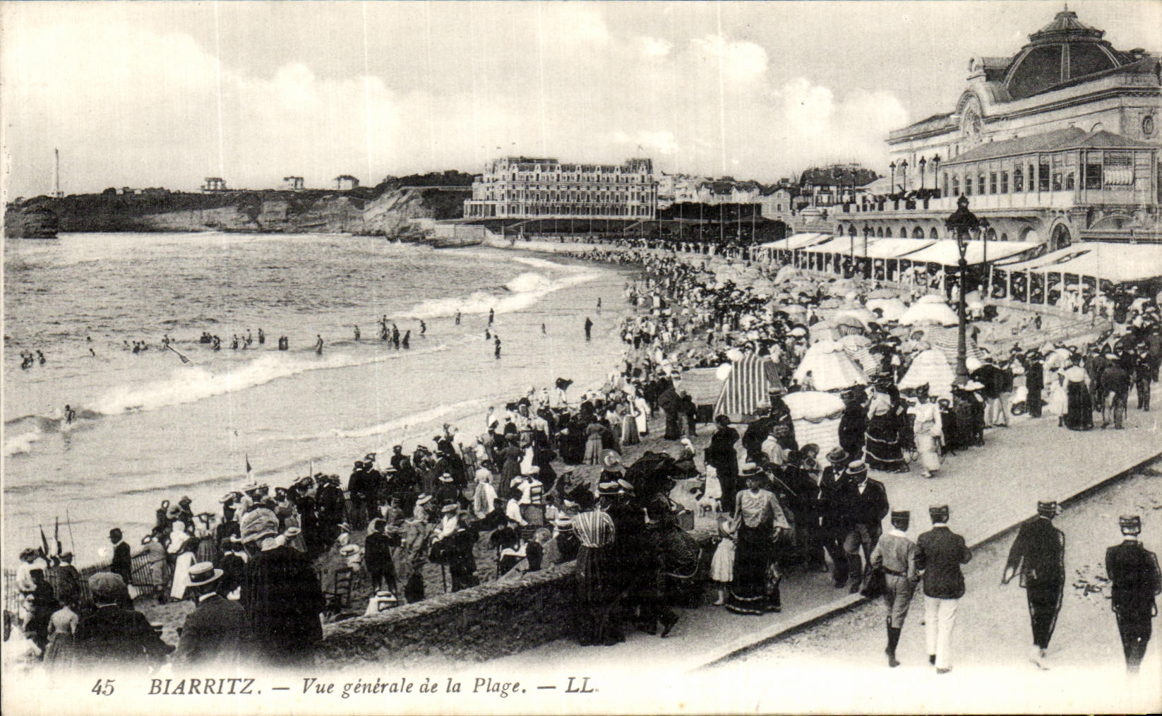 VINTAGE POSTCARD Biarritz View Of the Beach