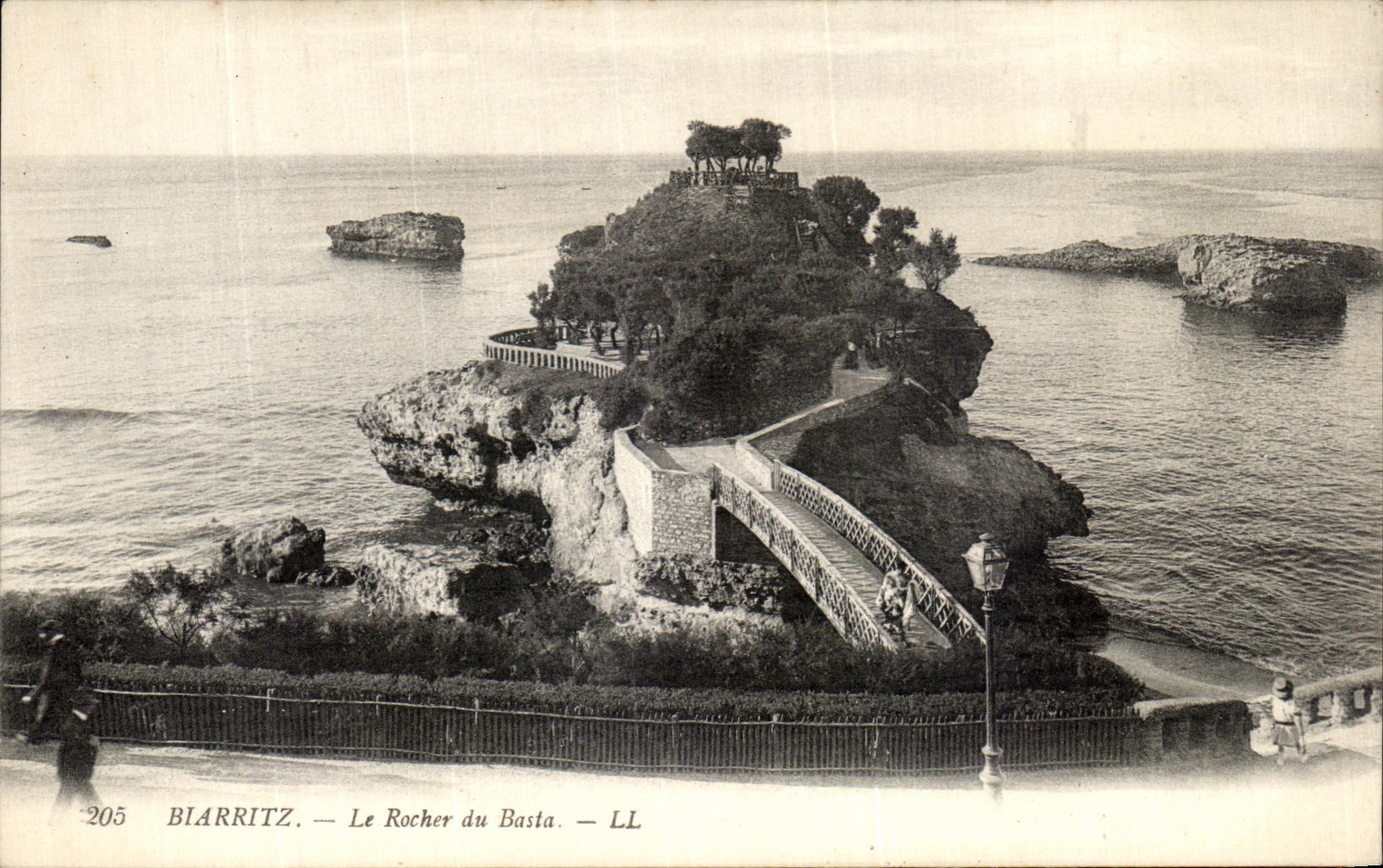 CPA Biarritz Le Rocher Du Basta