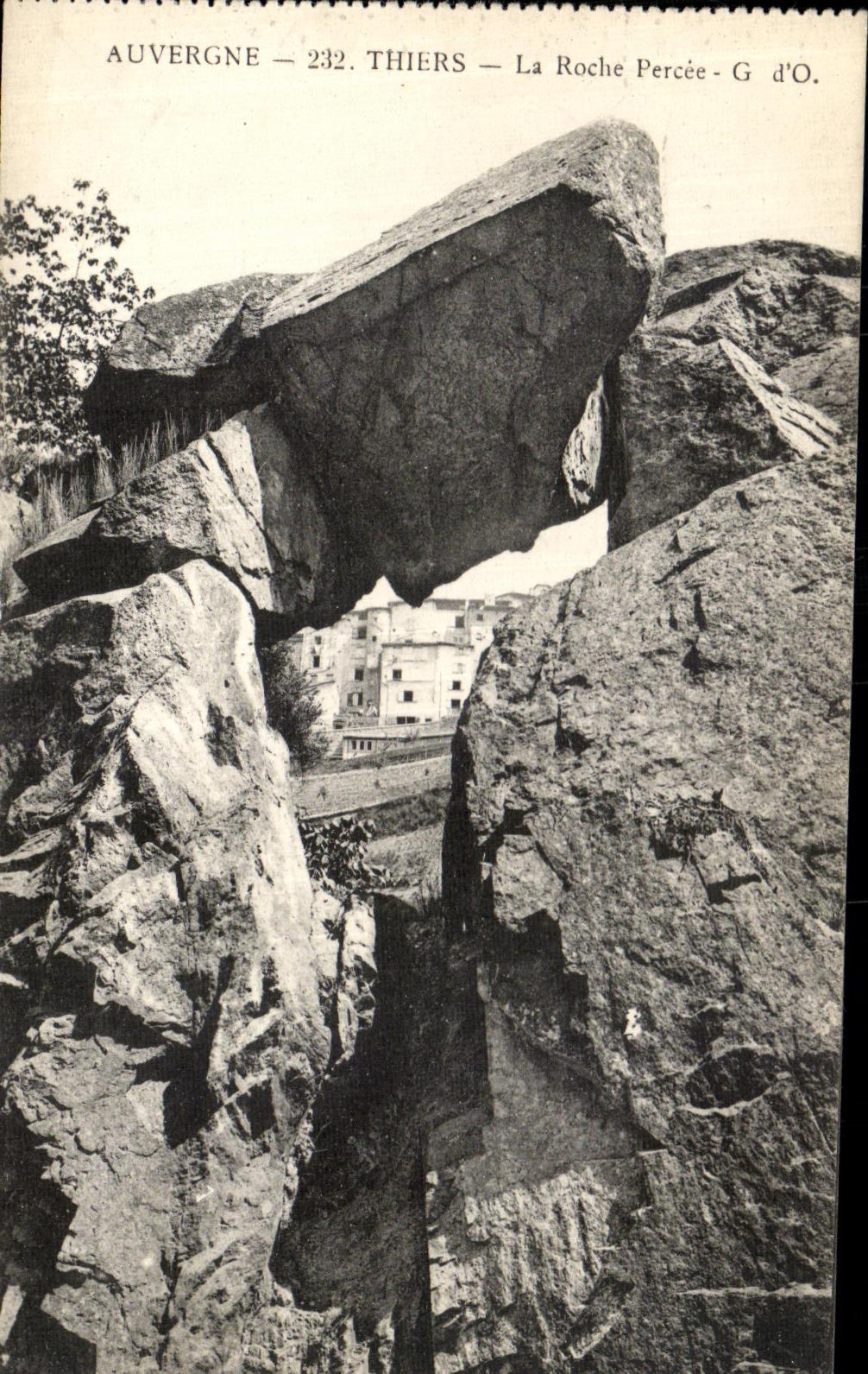 VINTAGE POSTCARD Thiers the Bored Rock