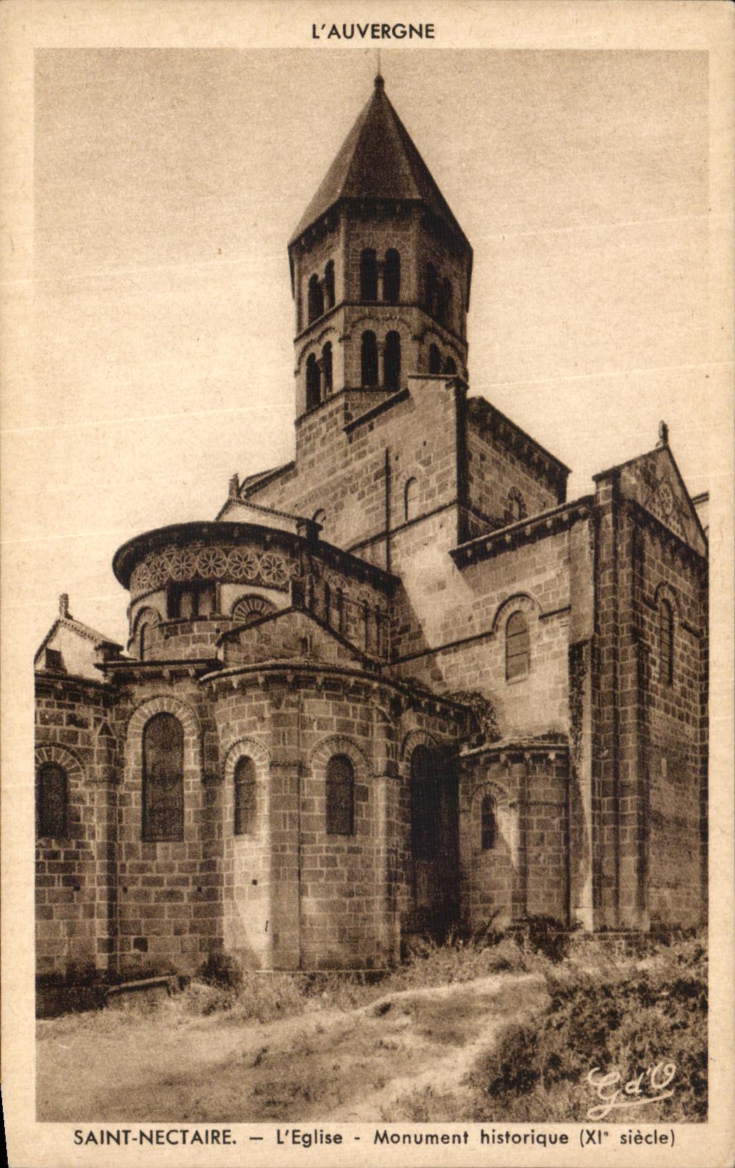 VINTAGE POSTCARD Auvergne Saint Nectary L Church