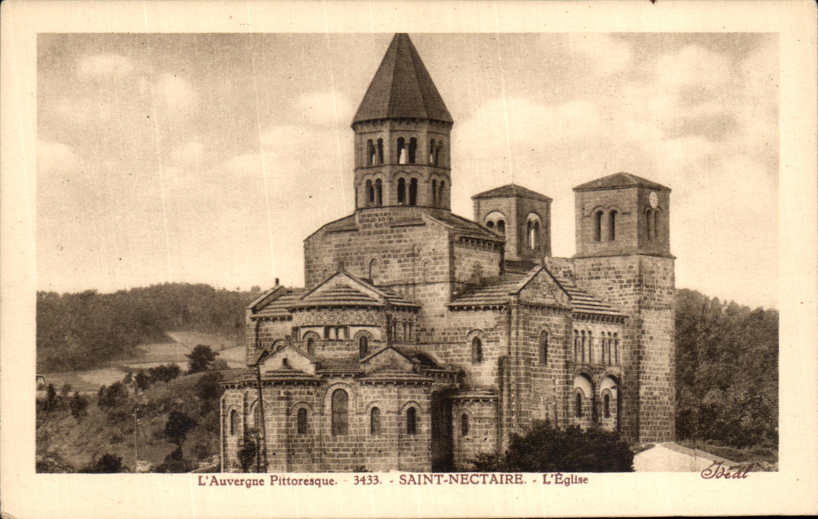 VINTAGE POSTCARD Auvergne Saint Nectary L Church