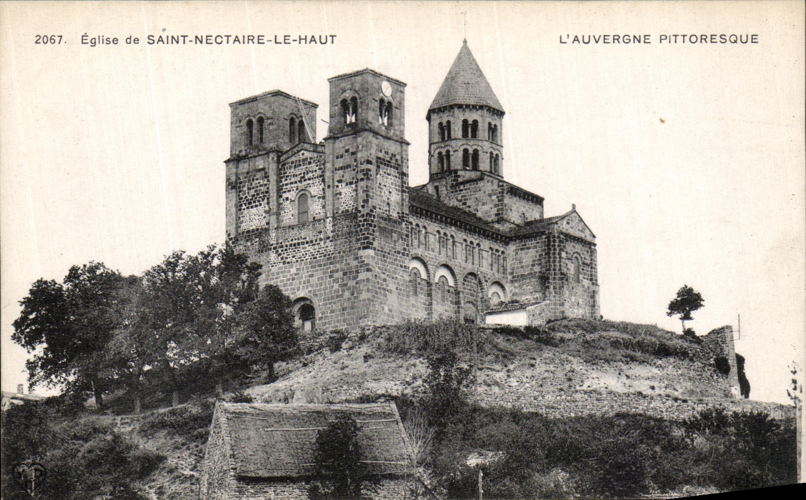 VINTAGE POSTCARD Church of Saint Nectary Top