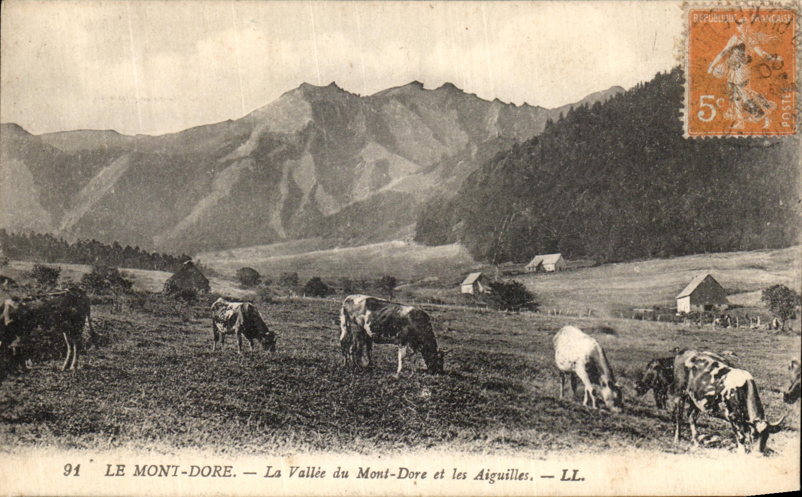 VINTAGE POSTCARD the Mount Gilds the Valley of the Mount Gilds and the Needles Cows