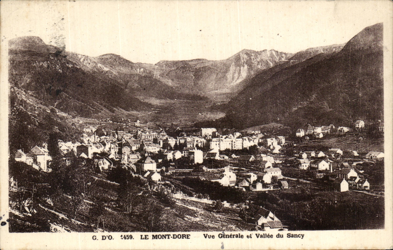 VINTAGE POSTCARD the Mount Gilds View and Valley of Sancy