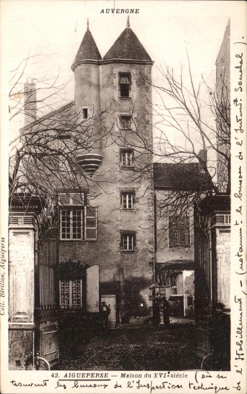 VINTAGE POSTCARD Aigueperse House of the 16emeSiecle