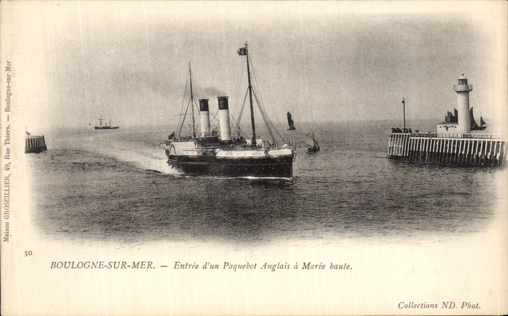 VINTAGE POSTCARD Boulogne On Entered Sea D an English Steamer Tide Baute Boat Lighthouse
