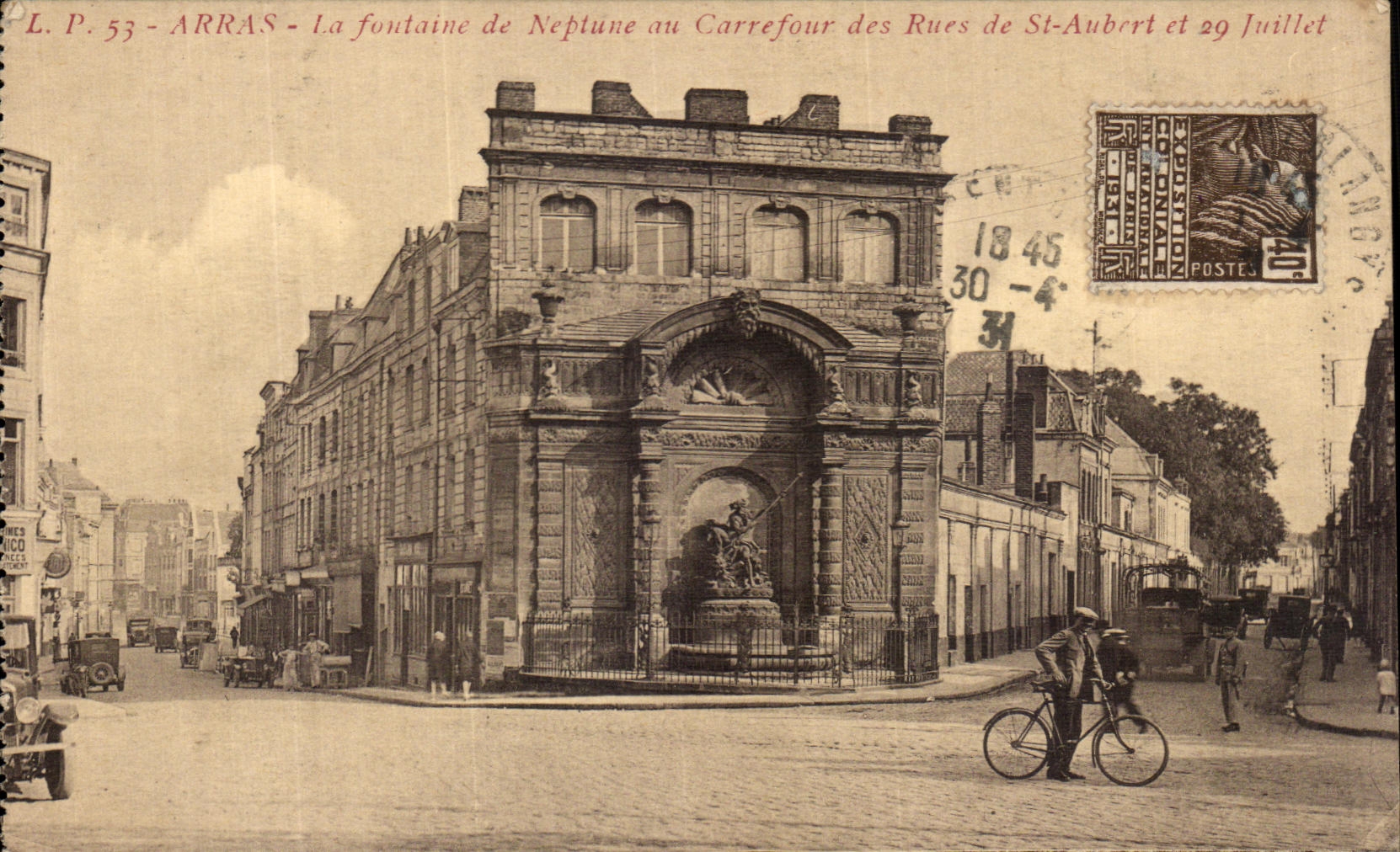 CPA Arras La Fontaine Au Carrefour des Rues de St Aubert et 29 juillet 