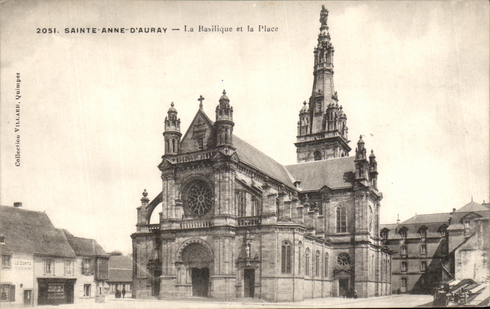 VINTAGE POSTCARD Sainte Anne D Auray the Basilica and the Place