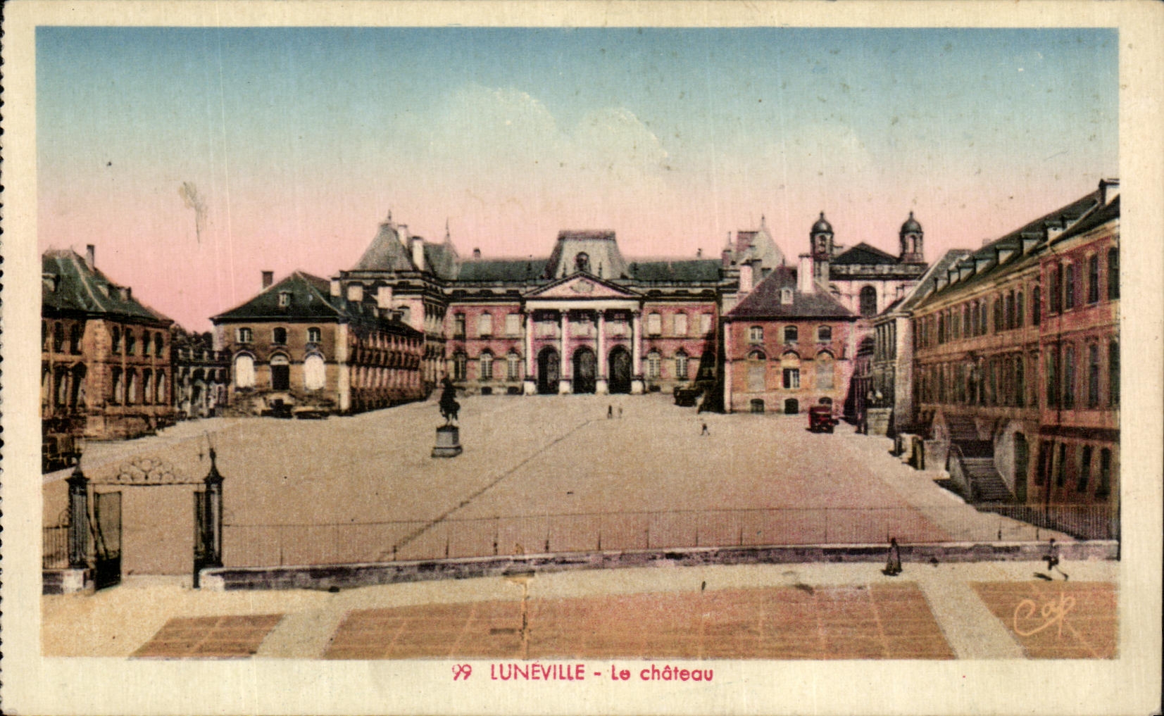 VINTAGE POSTCARD Luneville the Castle