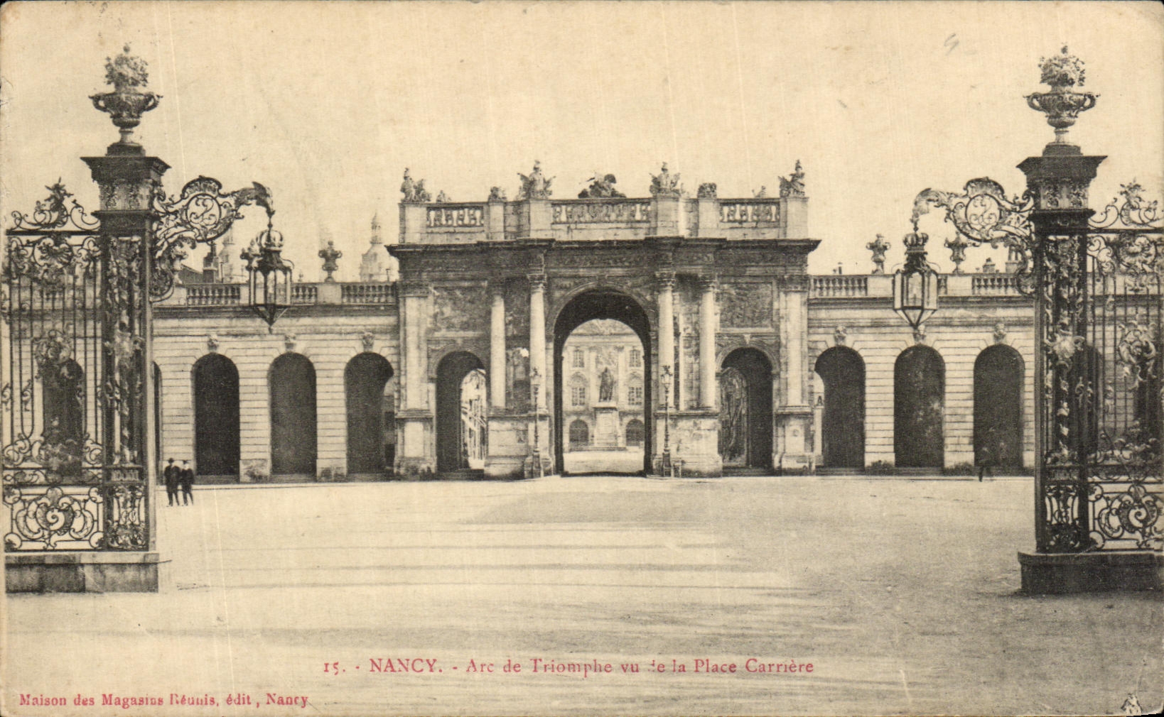 CPA Nancy L Arc de Triomphe Vue de la Place Carriere