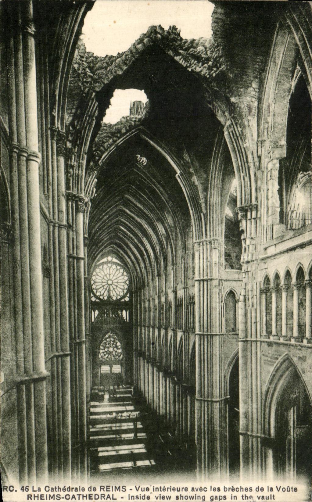 VINTAGE POSTCARD the Cathedral Of Rheims Seen interior With the Militaria Breaches