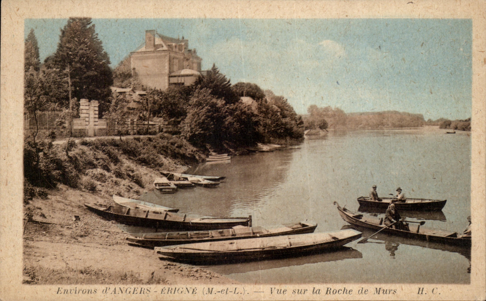 VINTAGE POSTCARD Surroundings D Angers erigne Seen on the rock of walls