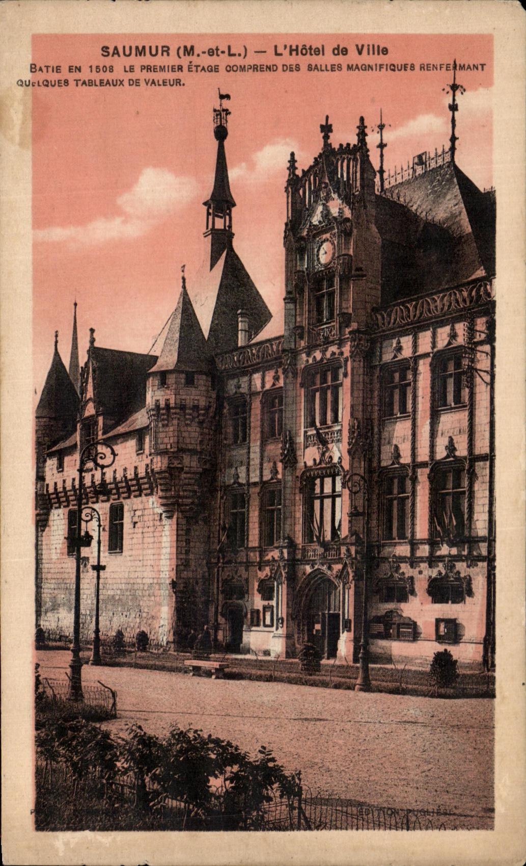 VINTAGE POSTCARD Saumur L Town hall