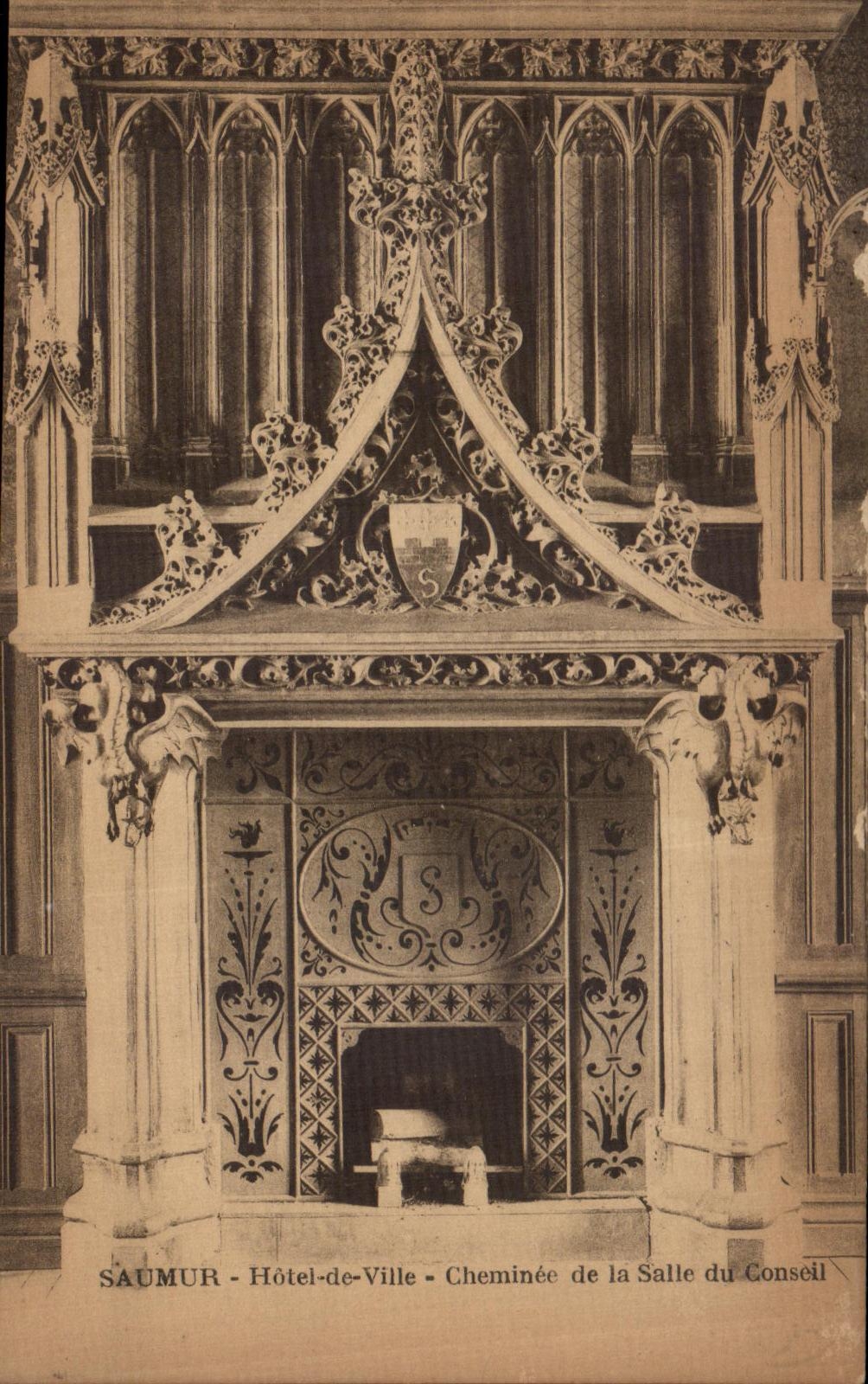 VINTAGE POSTCARD Saumur Town hall Chimney of the Room of the Council