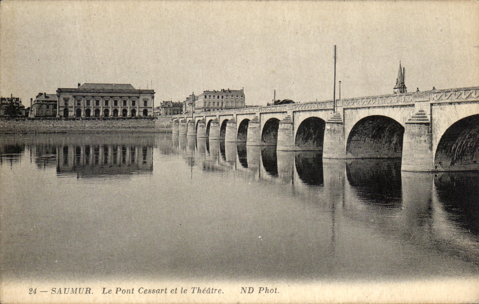 VINTAGE POSTCARD Saumur the Cessart bridge And the Theater