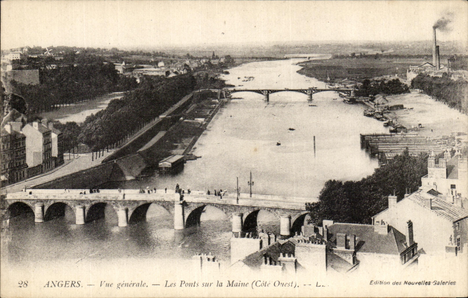 VINTAGE POSTCARD Angers View Bridges Maine