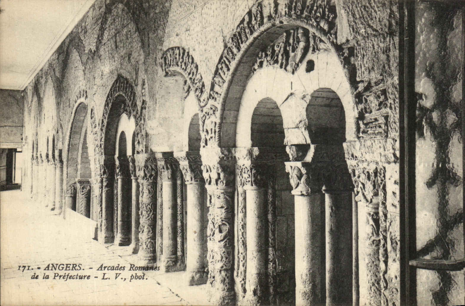 VINTAGE POSTCARD Angers Romance Arcades Of the Prefecture