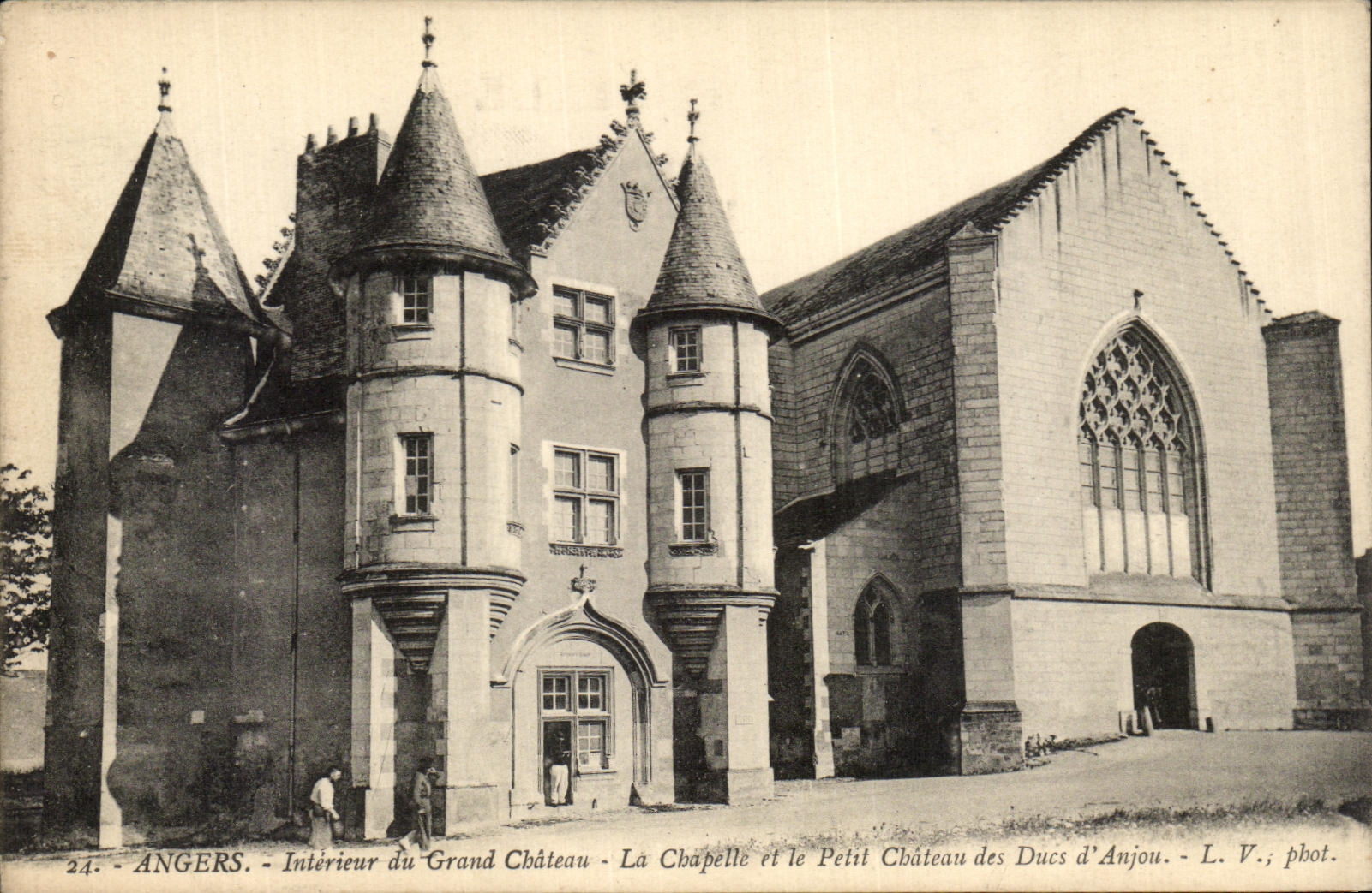 VINTAGE POSTCARD Interior Angers of the Large Castle La Chapelle and the Small castle of the dukes D Anjou