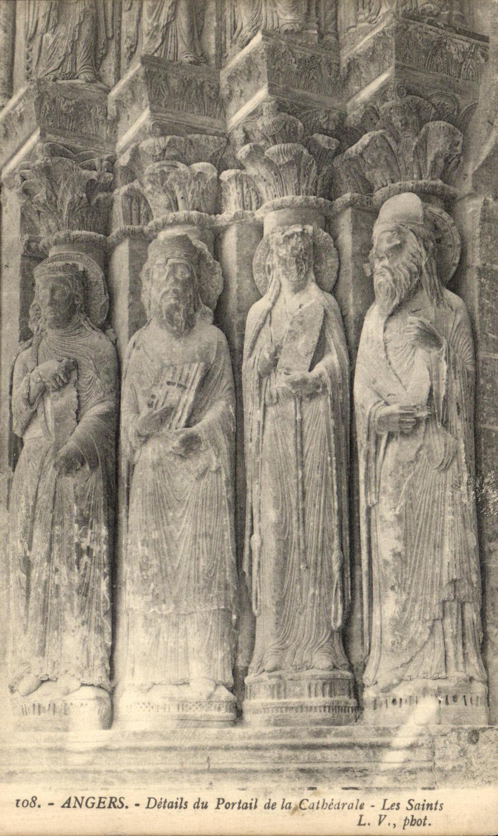 VINTAGE POSTCARD Angers Details Of the Gate of the Cathedral Saints