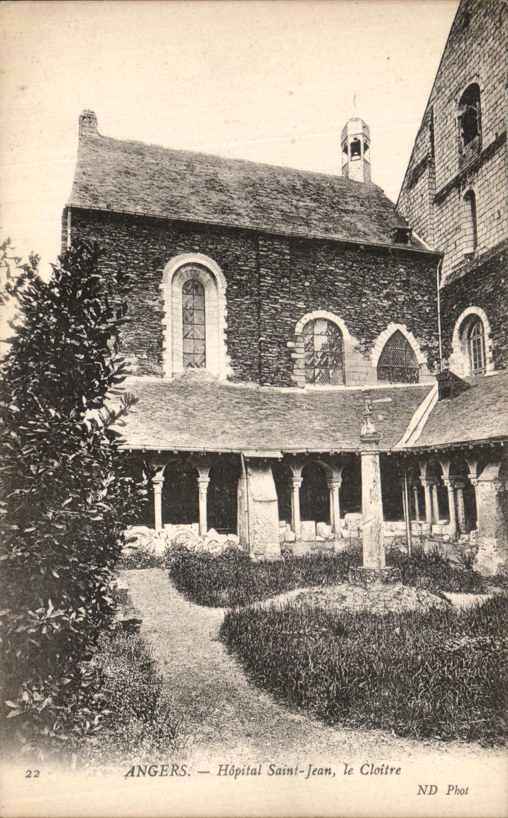 VINTAGE POSTCARD Angers Holy Hospital Jean the Cloister